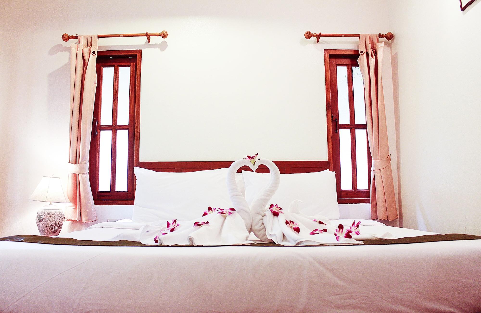 Bangtao Village Resort - Sha Bang Tao Beach  Extérieur photo