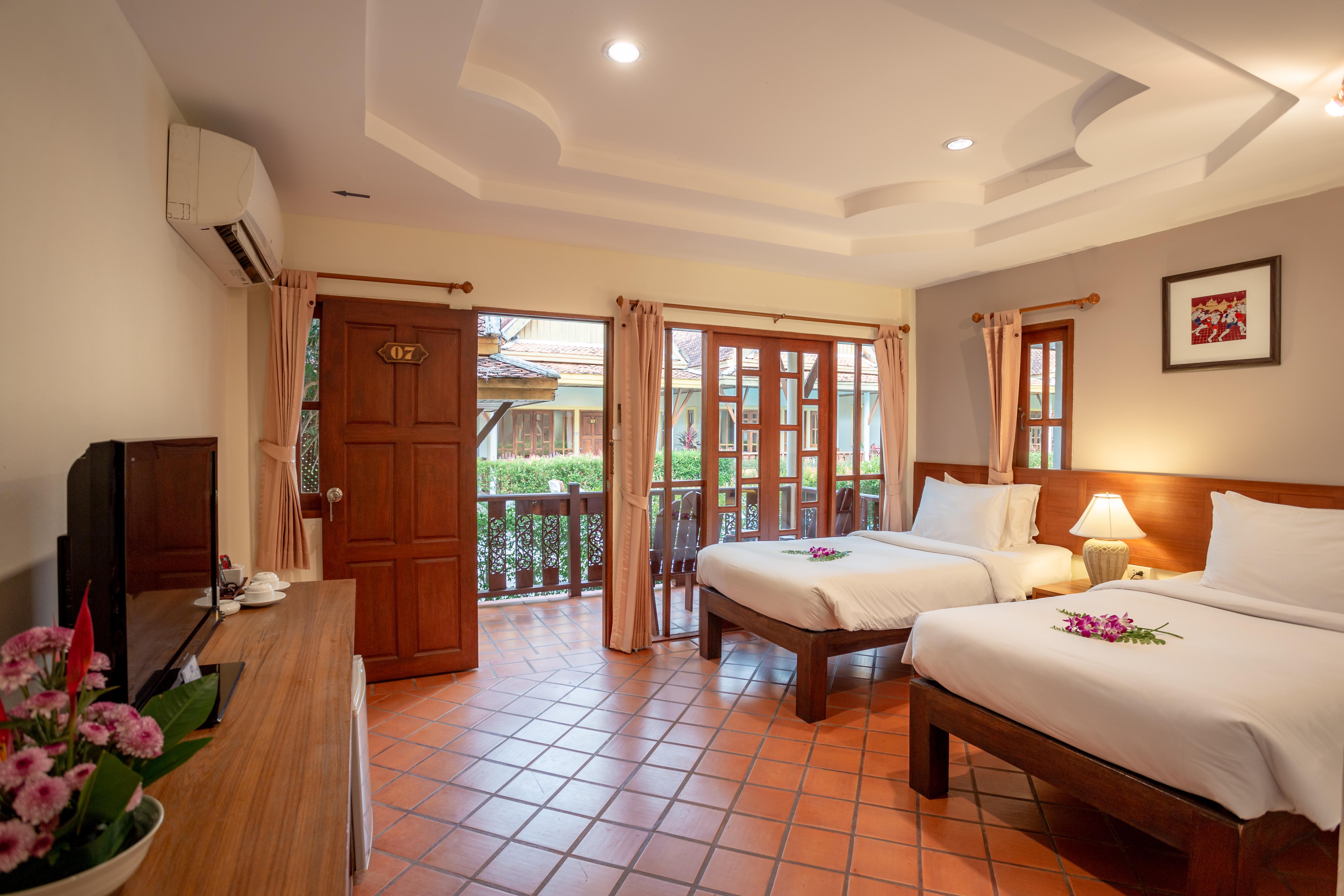 Bangtao Village Resort - Sha Bang Tao Beach  Extérieur photo